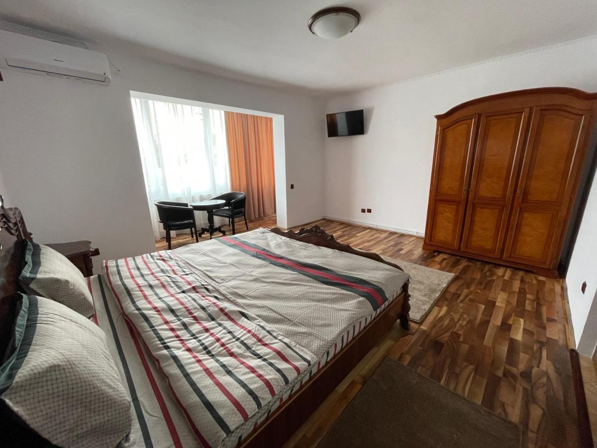 M & I Apartment 3 Targu Mures Exterior photo
